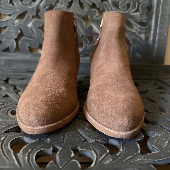 Thursday Boot Co Everyday Downtown Taupe Brown Suede Ankle Boots Size 8 - Picture 7 of 14